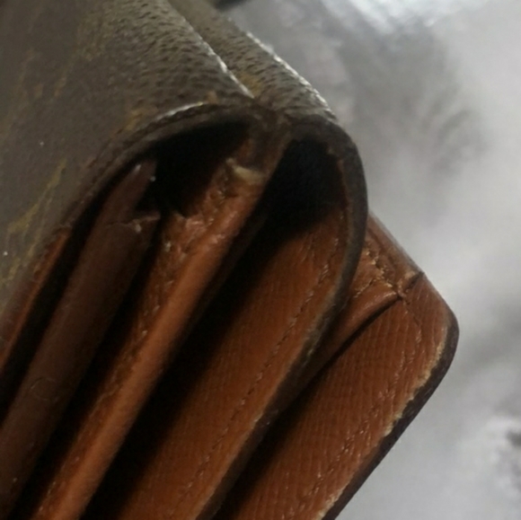 Louis Vuitton Bifold Wallet - Picture 14 of 14